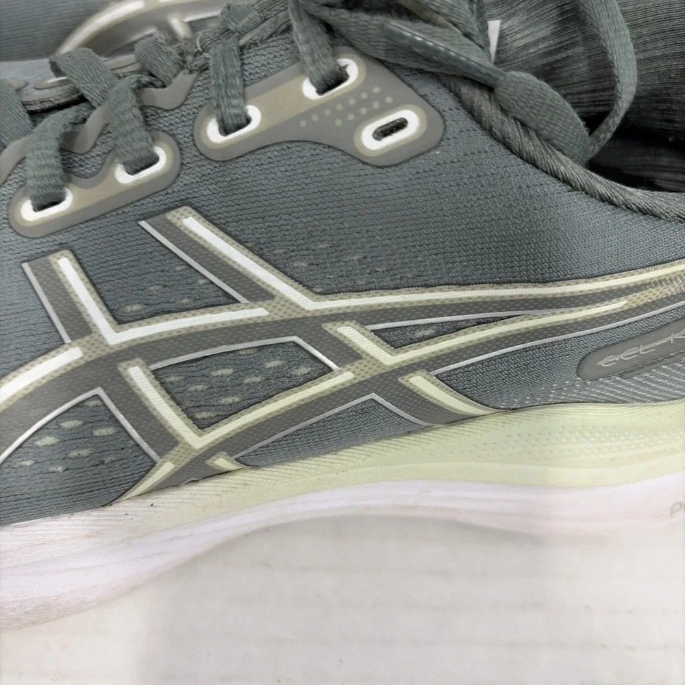 ASICS PUREGEL Kayano 32 women’s shoes tennis‎ sneakers US 11 EUR 43.5 EUC gray